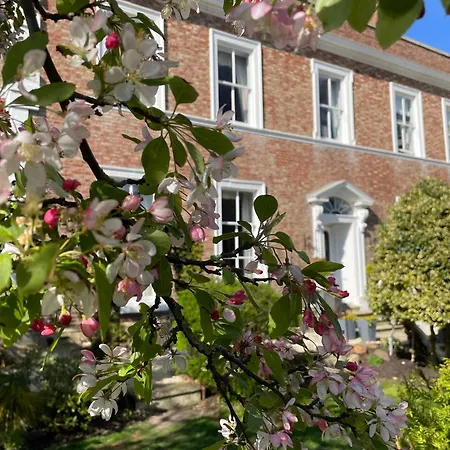 فندق مبيت وإفطار Highgate House 4*