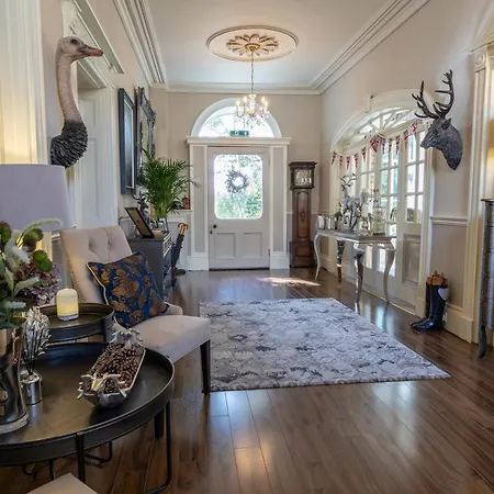 Highgate House